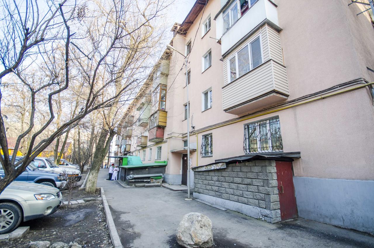 알마티 Золотой Квадрат Шевченко 75 아파트 외부 사진